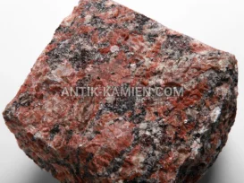 Kostka łupana granitowa Rosso Santiago zdjęcie 3