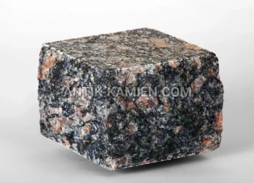 Kostka granitowa cięto-łupana Leopard Red zdjęcie 1